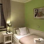 Wohnraum Gaeste- & Boardinghaus Отель 3*