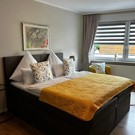 Wohnraum Gaeste- & Boardinghaus 3*