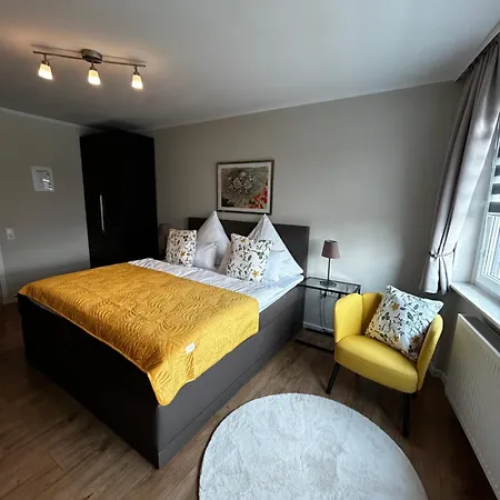 Wohnraum Gaeste- & Boardinghaus Szálloda Gusterath