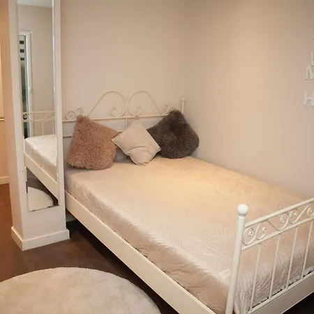 Szálloda Wohnraum Gaeste- & Boardinghaus Gusterath