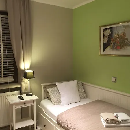 Wohnraum Gaeste- & Boardinghaus Szálloda 3*