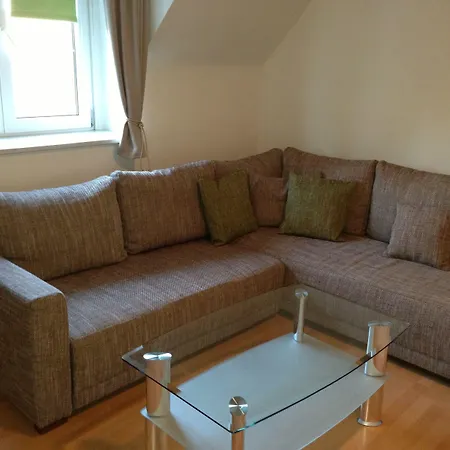 Wohnraum Gaeste- & Boardinghaus 3*