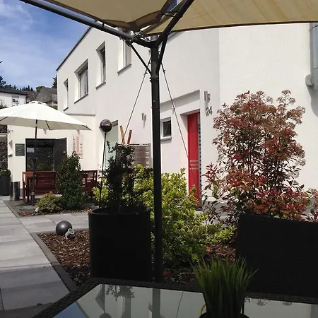 Wohnraum Gaeste- & Boardinghaus Hotel Gusterath