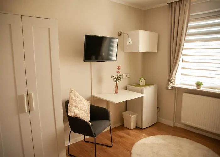 Wohnraum Gaeste- & Boardinghaus ホテル Gusterath