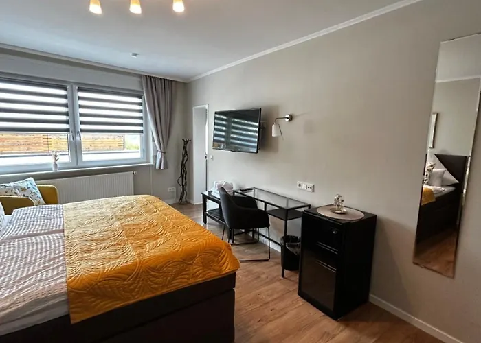 Wohnraum Gaeste- & Boardinghaus ホテル Gusterath