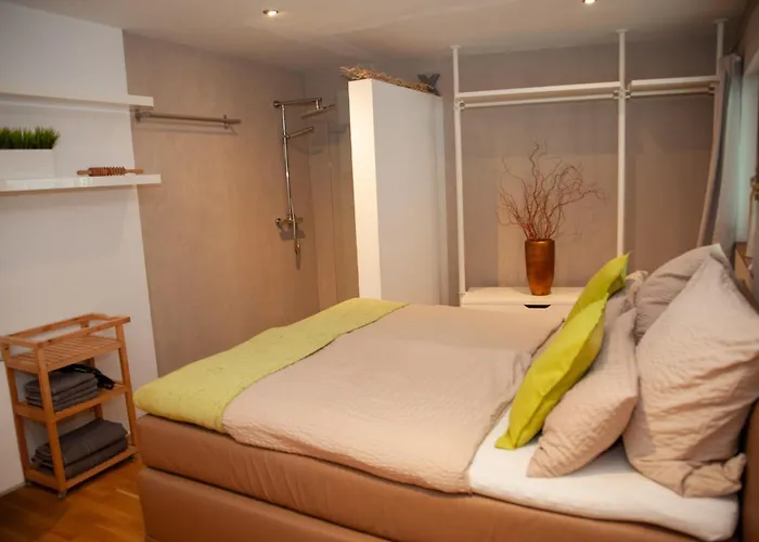 Wohnraum Gaeste- & Boardinghaus 3*